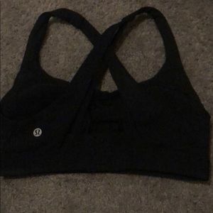 Never been worn LuLu Lemon sports bra! Size 6
